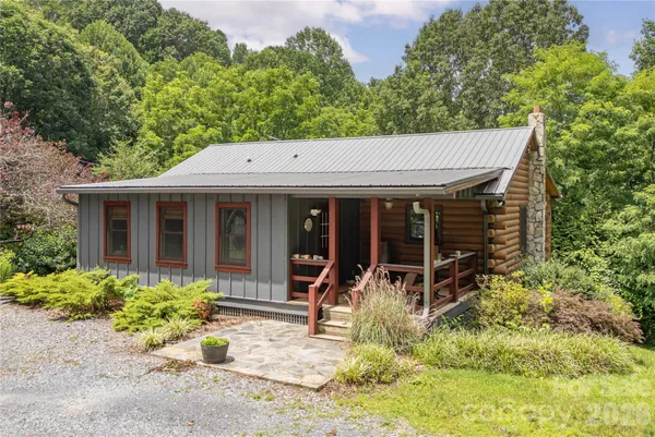 $600,000 | 47 Buchanan Lane, Canton, NC 28716