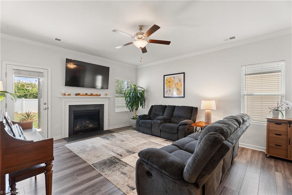 3966 Cowen Street High Point, NC 27265 - Photo 10 of 36
