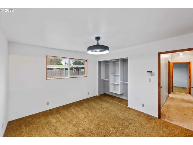 $349,000 | 3123 Oak Street, North Bend, OR 97459