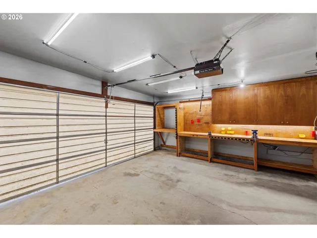 $349,000 | 3123 Oak Street, North Bend, OR 97459