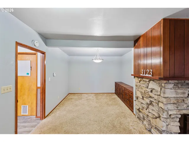 $349,000 | 3123 Oak Street, North Bend, OR 97459