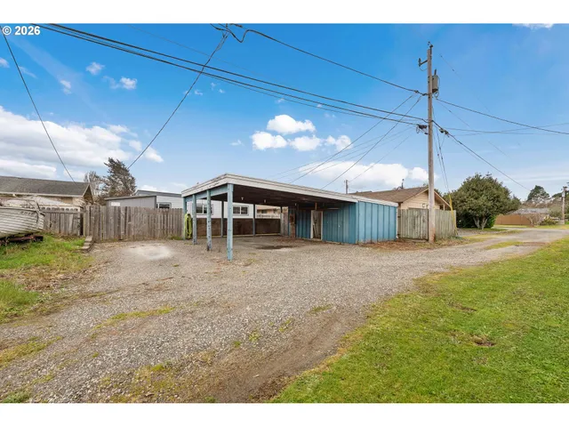 $349,000 | 3123 Oak Street, North Bend, OR 97459