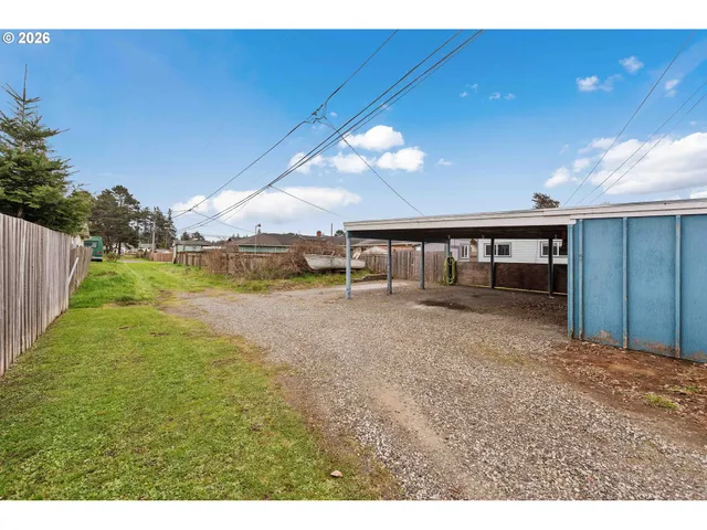 $349,000 | 3123 Oak Street, North Bend, OR 97459