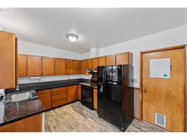 $349,000 | 3123 Oak Street, North Bend, OR 97459