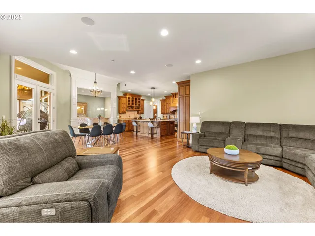 $1,399,000 | 1587 Southwest Walters Loop, Gresham, OR 97080