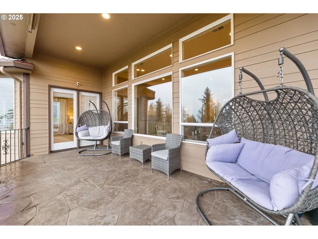 $1,399,000 | 1587 Southwest Walters Loop, Gresham, OR 97080