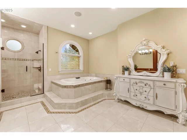 $1,399,000 | 1587 Southwest Walters Loop, Gresham, OR 97080