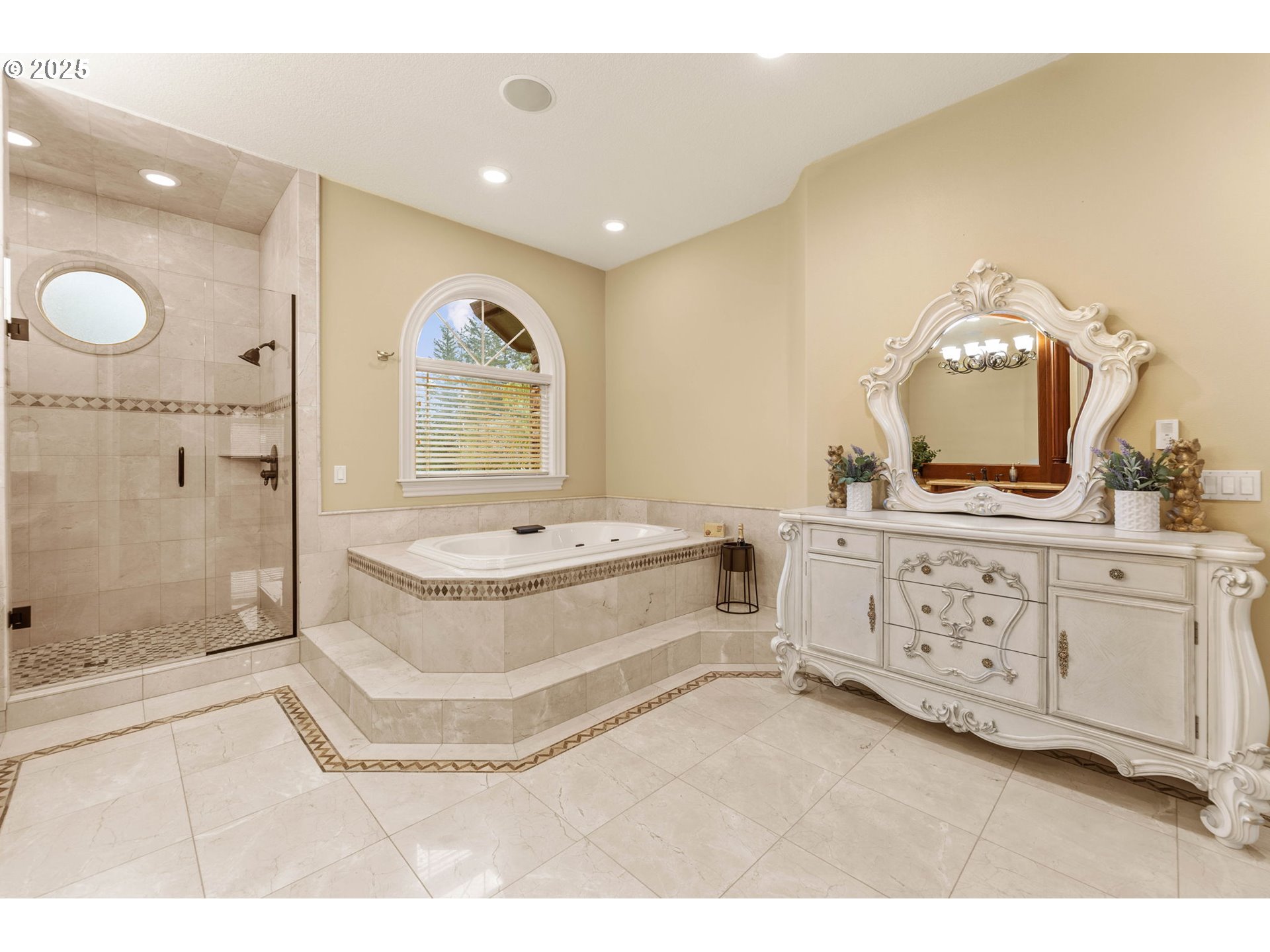 1587 Southwest Walters Loop Gresham, OR 97080 - Photo 25 of 47