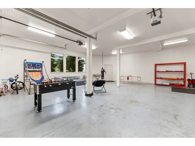 $1,399,000 | 1587 Southwest Walters Loop, Gresham, OR 97080