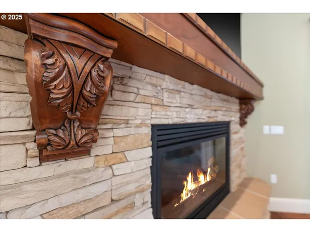 $1,399,000 | 1587 Southwest Walters Loop, Gresham, OR 97080