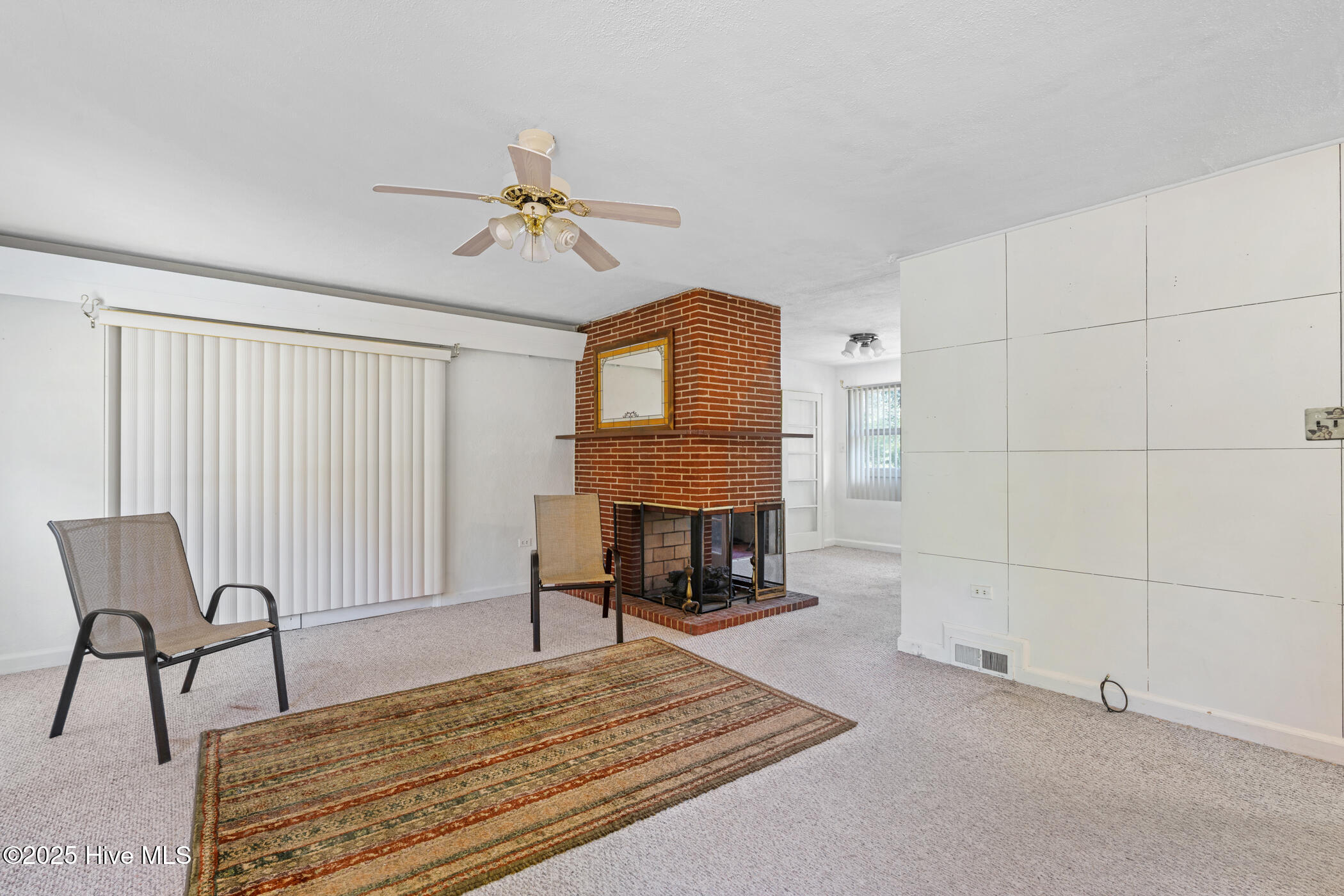 1306 Carolina Drive Rockingham, NC 28379 - Photo 5 of 27 DSC08714
