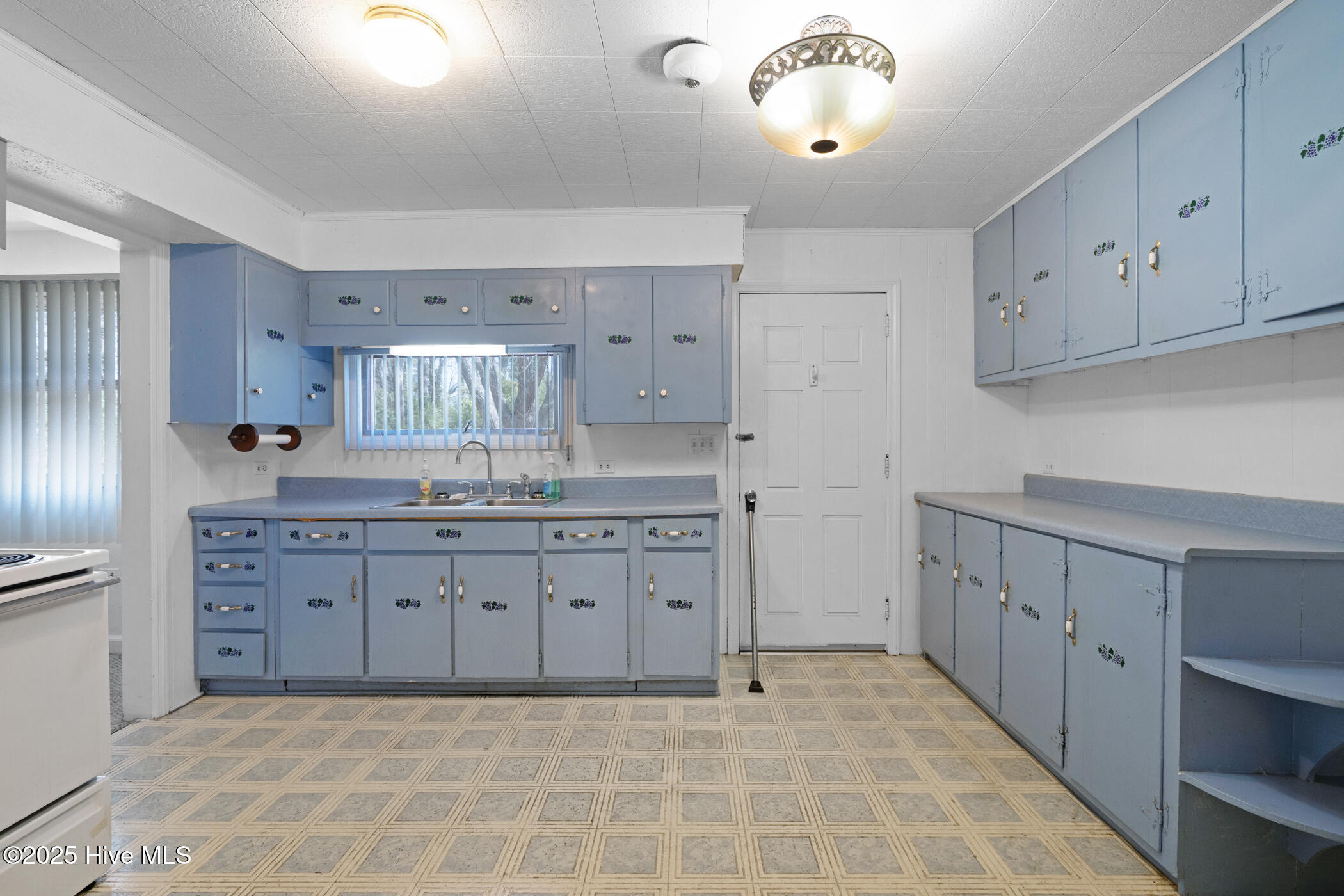 1306 Carolina Drive Rockingham, NC 28379 - Photo 8 of 27 DSC08723