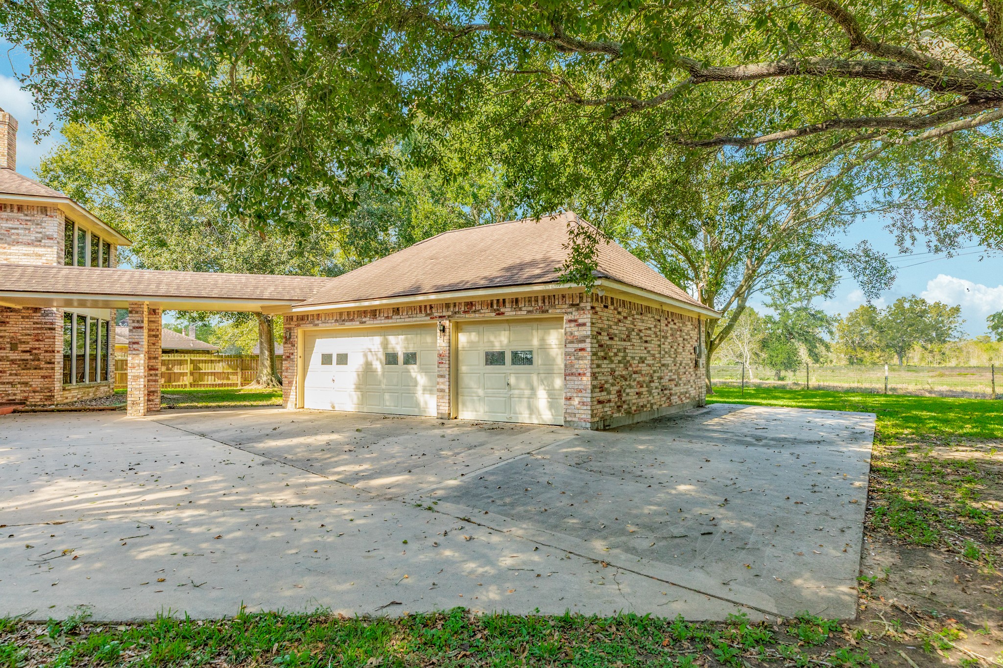 1600 Azalea Street Sweeny, TX 77480 - Photo 39 of 42