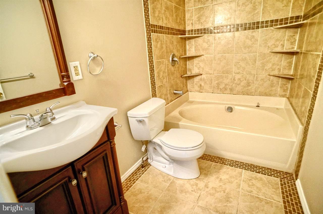 3105 Galaxy Road Dover, PA 17315 - Photo 5 of 10 Gallery Image 5