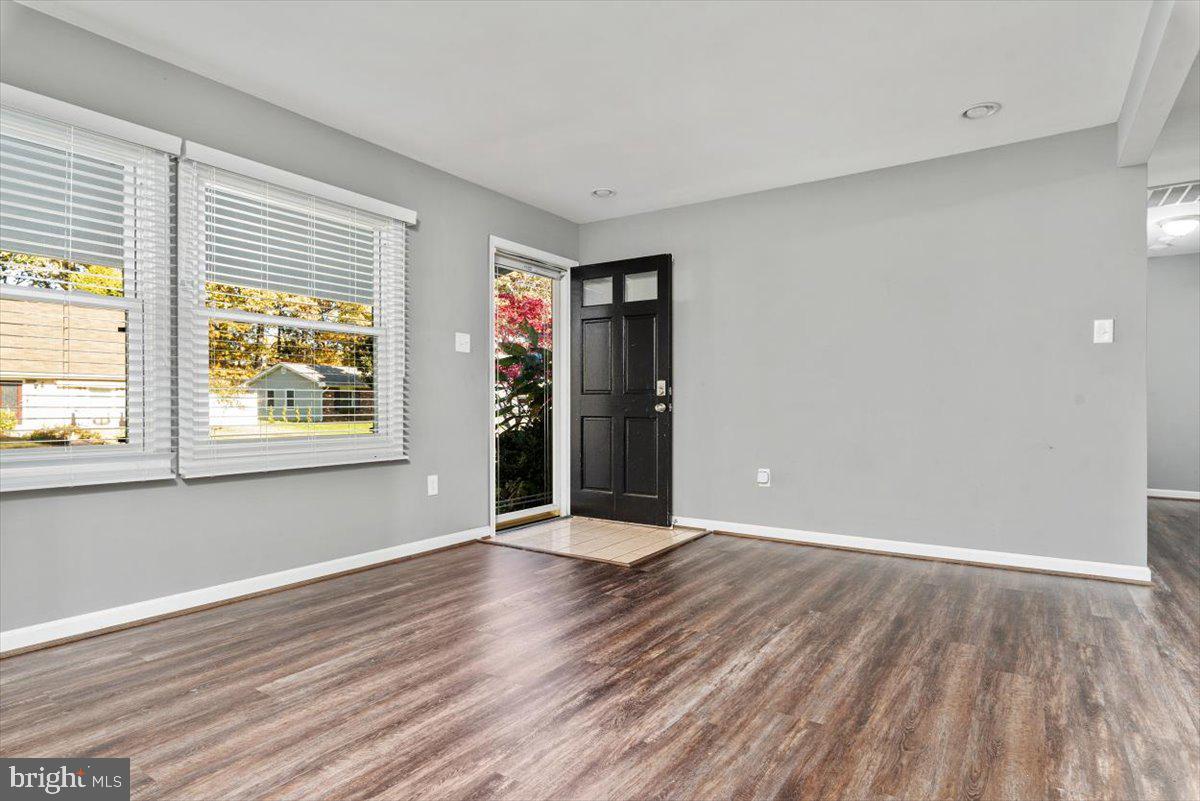 142 Jefferson Road Waldorf, MD 20602 - Photo 3 of 28 Gallery Image 3