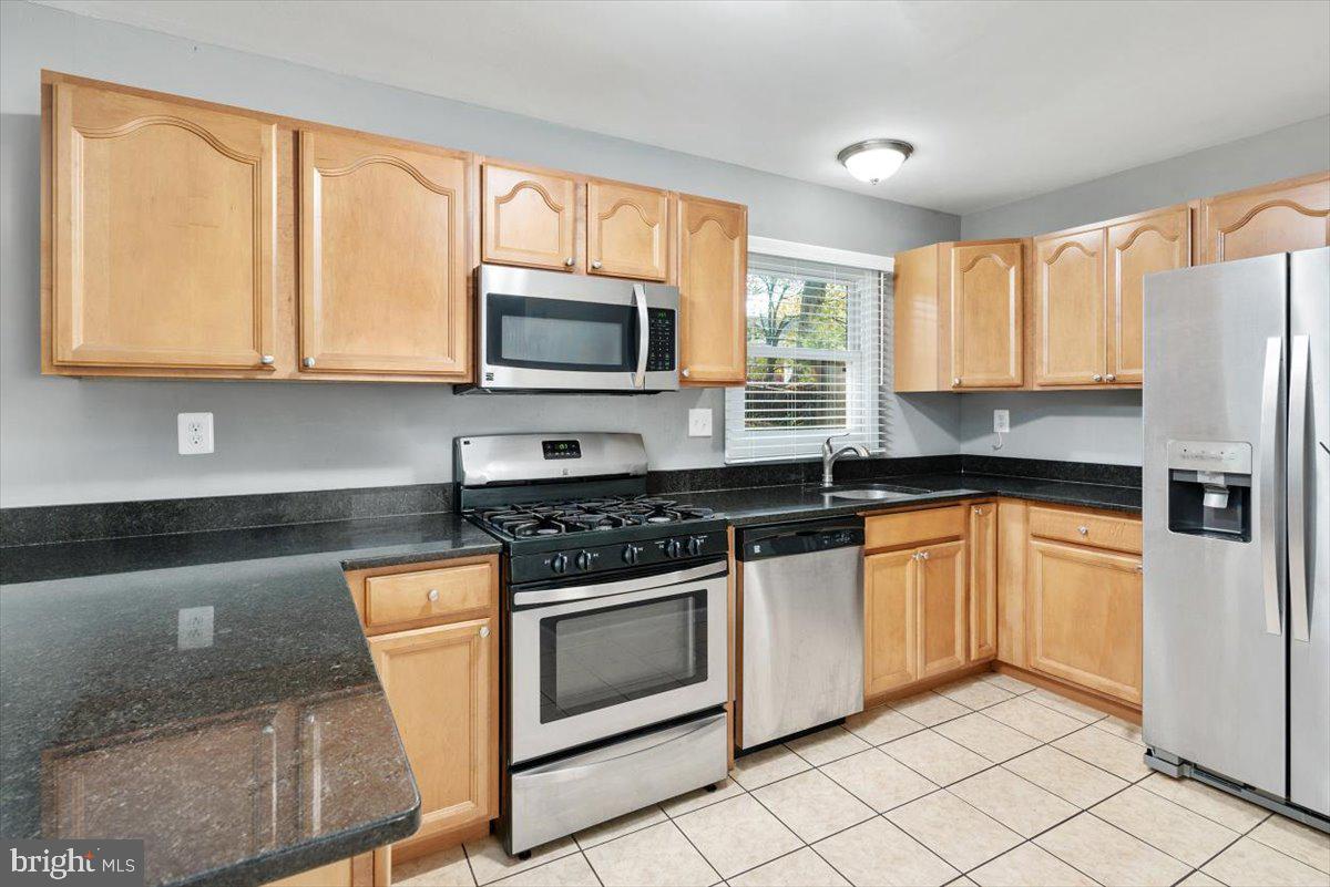 142 Jefferson Road Waldorf, MD 20602 - Photo 8 of 28 Gallery Image 8