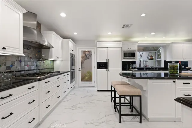 a view of entryway and hall