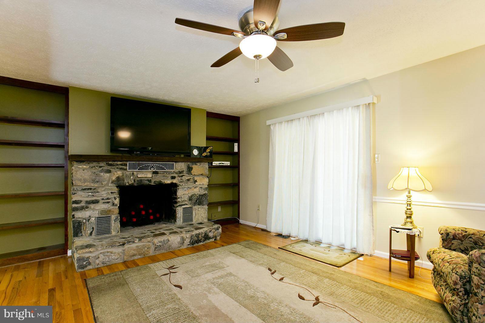 319 Pine Road Stephenson, VA 22656 - Photo 17 of 29 Family Room