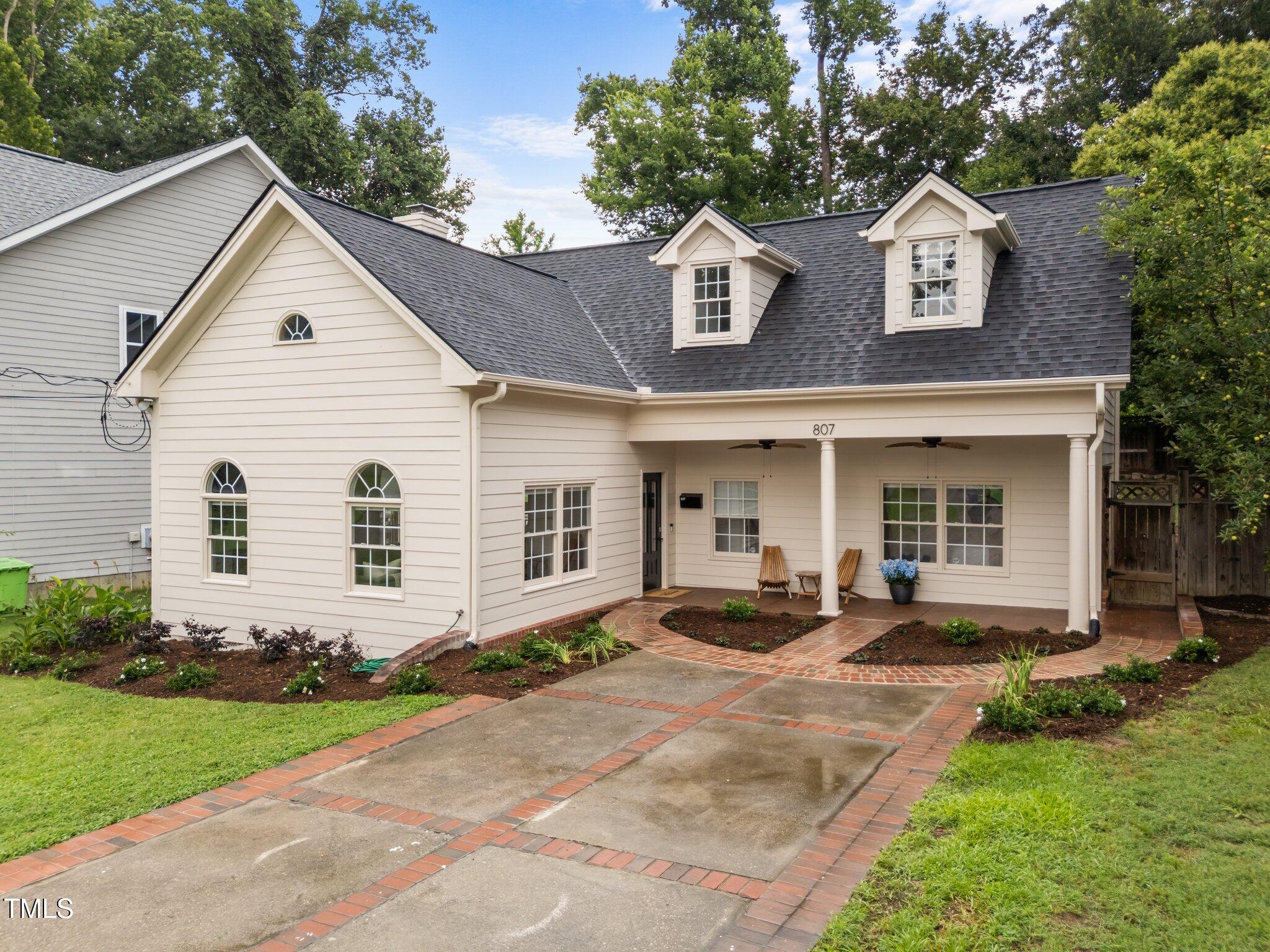 807 Edmund Street Raleigh, NC 27604 - Photo 1 of 35 35-web-or-mls-DJI_20250625144648_0058_D
