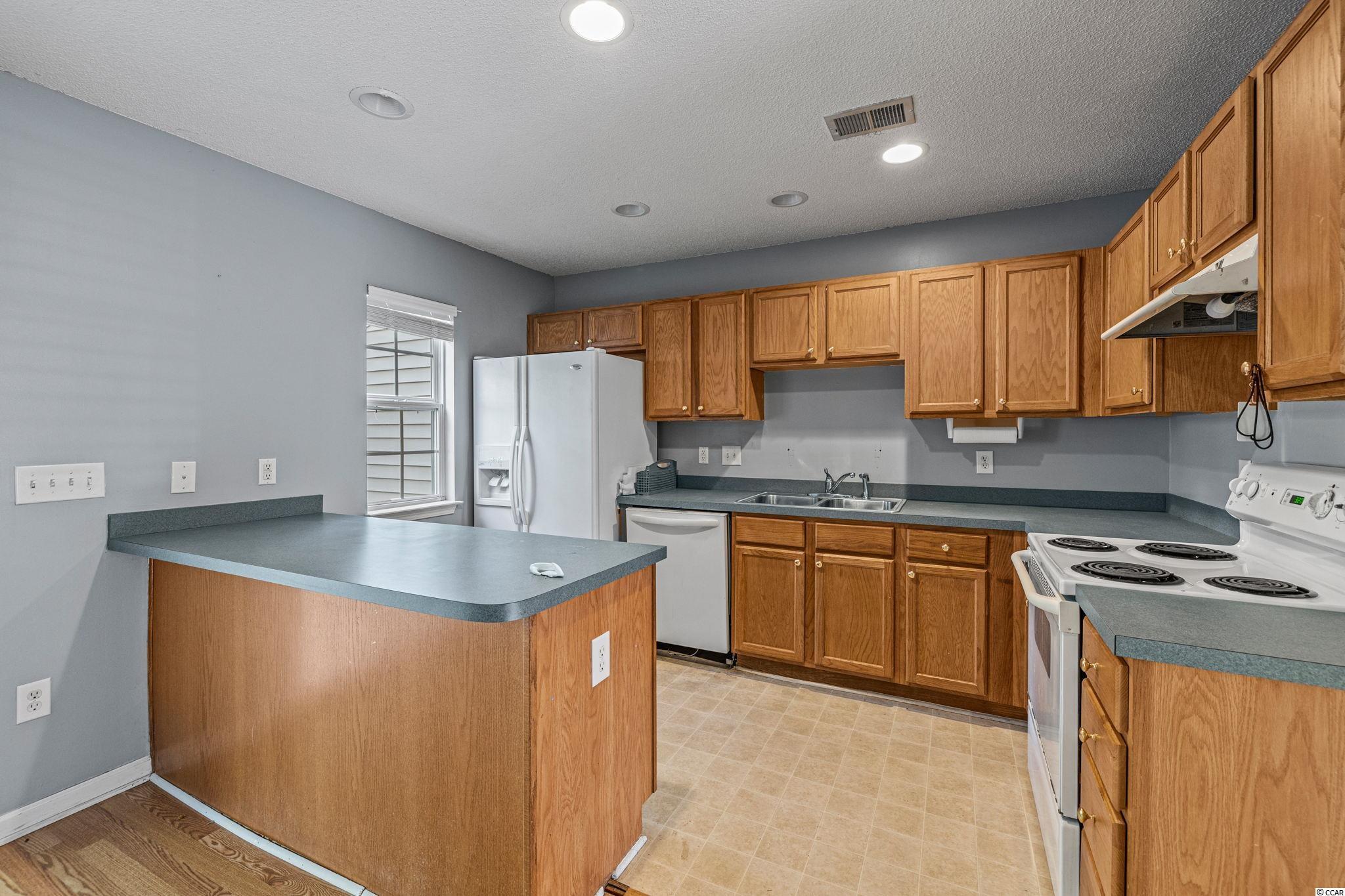 333 Seabert Road, Unit 333 Myrtle Beach, SC 29579 - Photo 4 of 31 Gallery Image 4