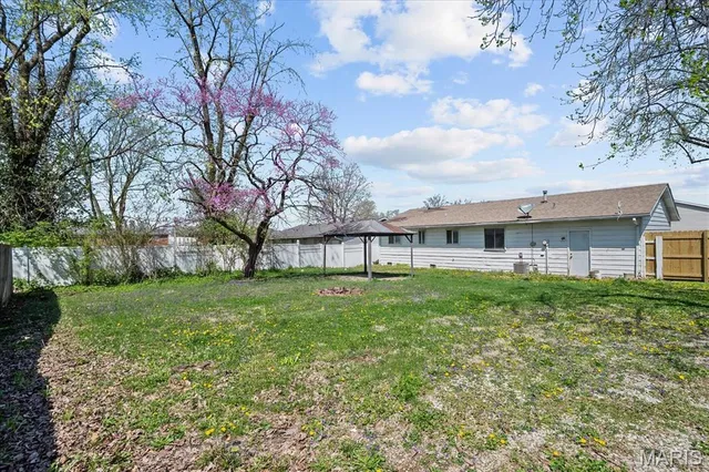 $1,695 | 807 Estate Drive, O'Fallon, IL 62269