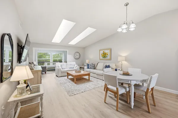 $255,000 | 8227 Southeast Croft Circle, Unit K7, Hobe Sound, FL 33455