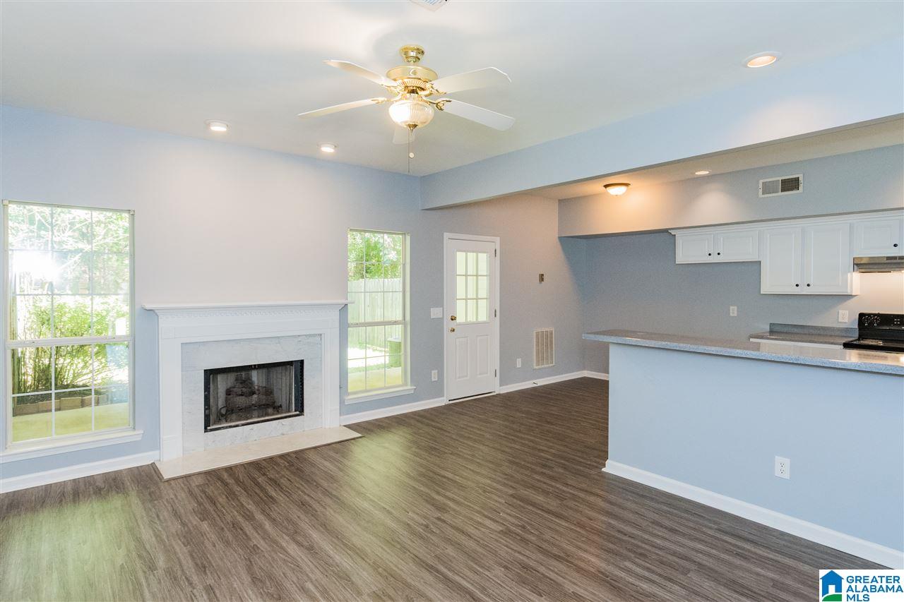 431 Cambrian Ridge Trail Pelham, AL 35124 - Photo 4 of 31