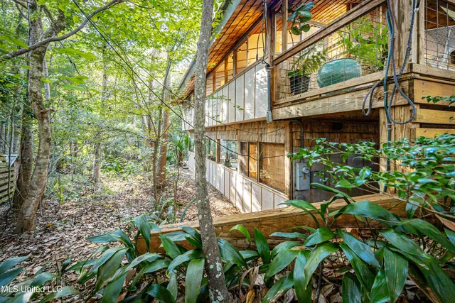 $589,000 | 1103 Le Voyageur Drive, Ocean Springs, MS 39564