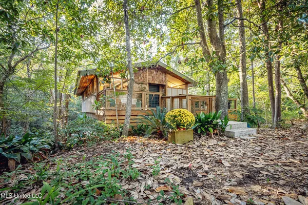 $559,000 | 1103 Le Voyageur Drive, Ocean Springs, MS 39564