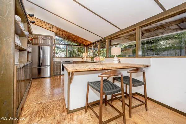 $559,000 | 1103 Le Voyageur Drive, Ocean Springs, MS 39564
