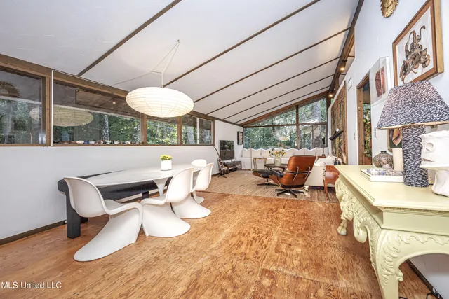 $589,000 | 1103 Le Voyageur Drive, Ocean Springs, MS 39564