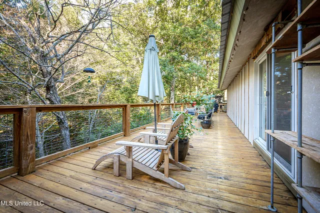 $589,000 | 1103 Le Voyageur Drive, Ocean Springs, MS 39564