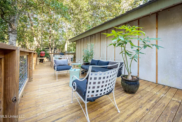 $589,000 | 1103 Le Voyageur Drive, Ocean Springs, MS 39564