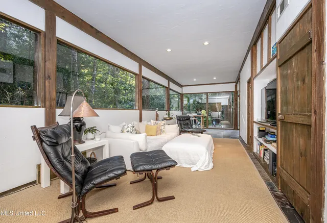 $589,000 | 1103 Le Voyageur Drive, Ocean Springs, MS 39564