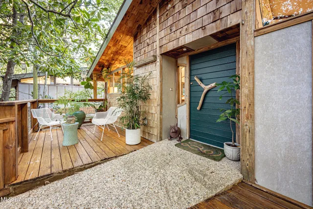 $589,000 | 1103 Le Voyageur Drive, Ocean Springs, MS 39564