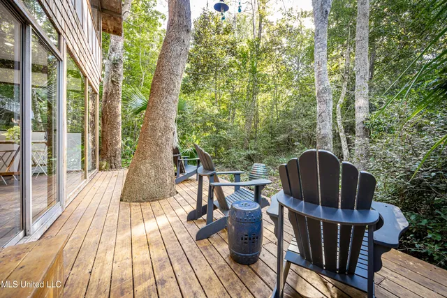 $589,000 | 1103 Le Voyageur Drive, Ocean Springs, MS 39564