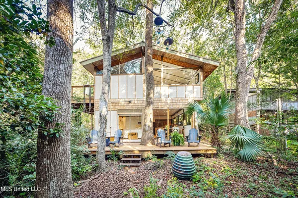$559,000 | 1103 Le Voyageur Drive, Ocean Springs, MS 39564