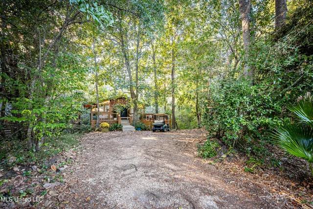 $589,000 | 1103 Le Voyageur Drive, Ocean Springs, MS 39564