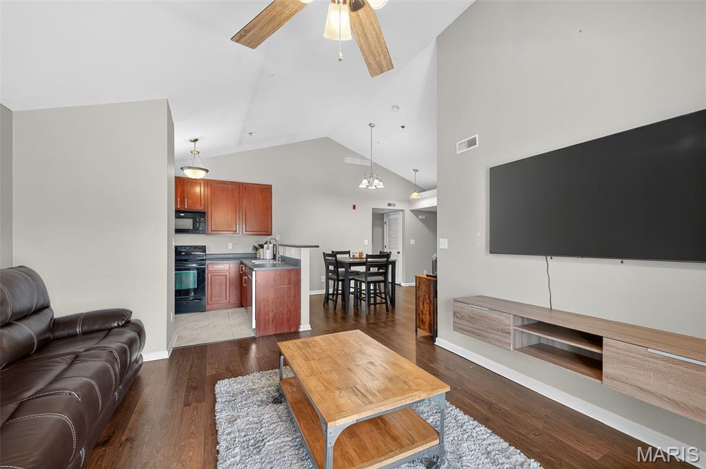 5302 Spring Creek Lane O'Fallon, MO 63368 - Photo 8 of 26