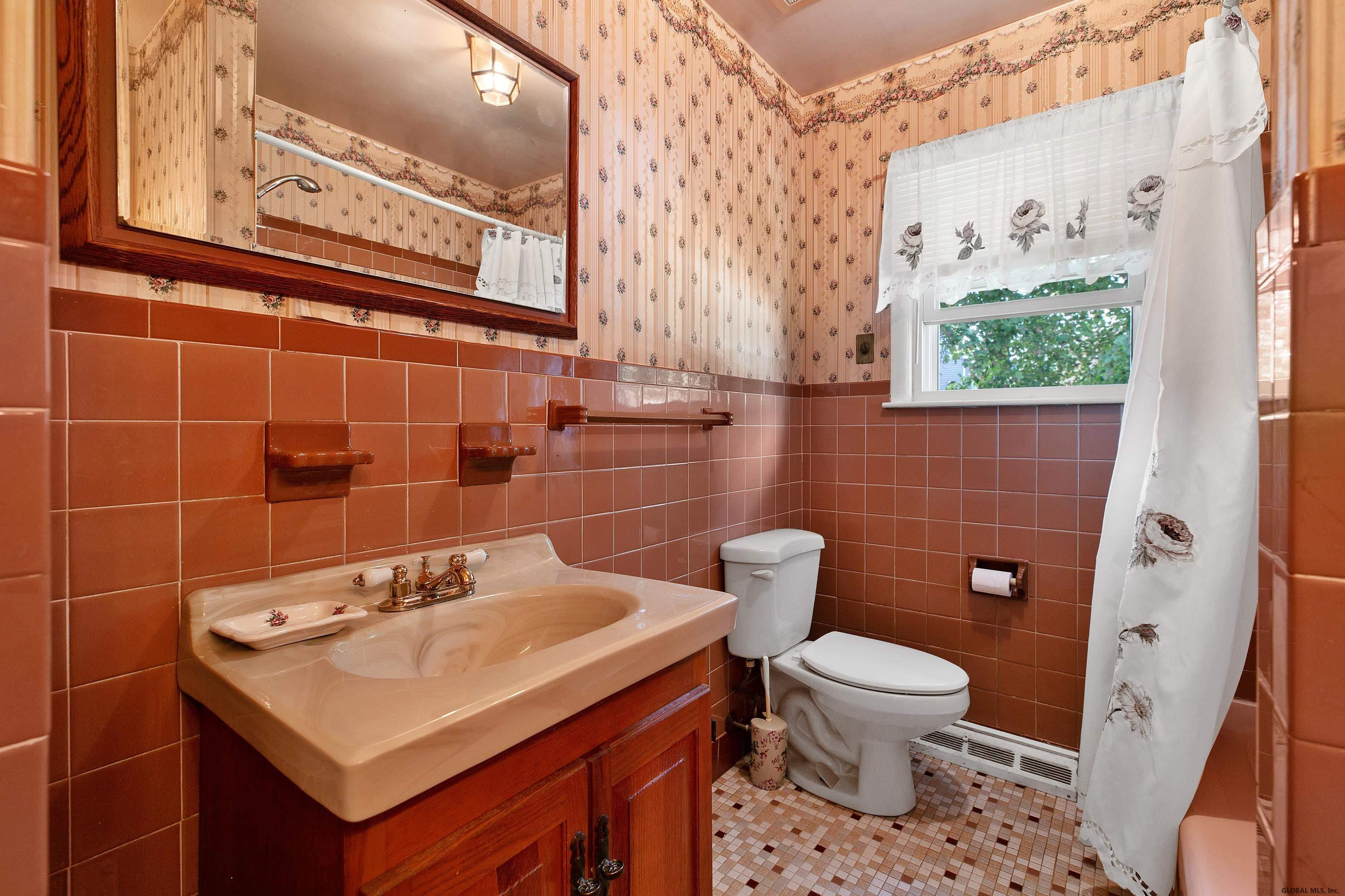 1 Ruth Terrace Albany, NY 12203 - Photo 20 of 37 Photo 20