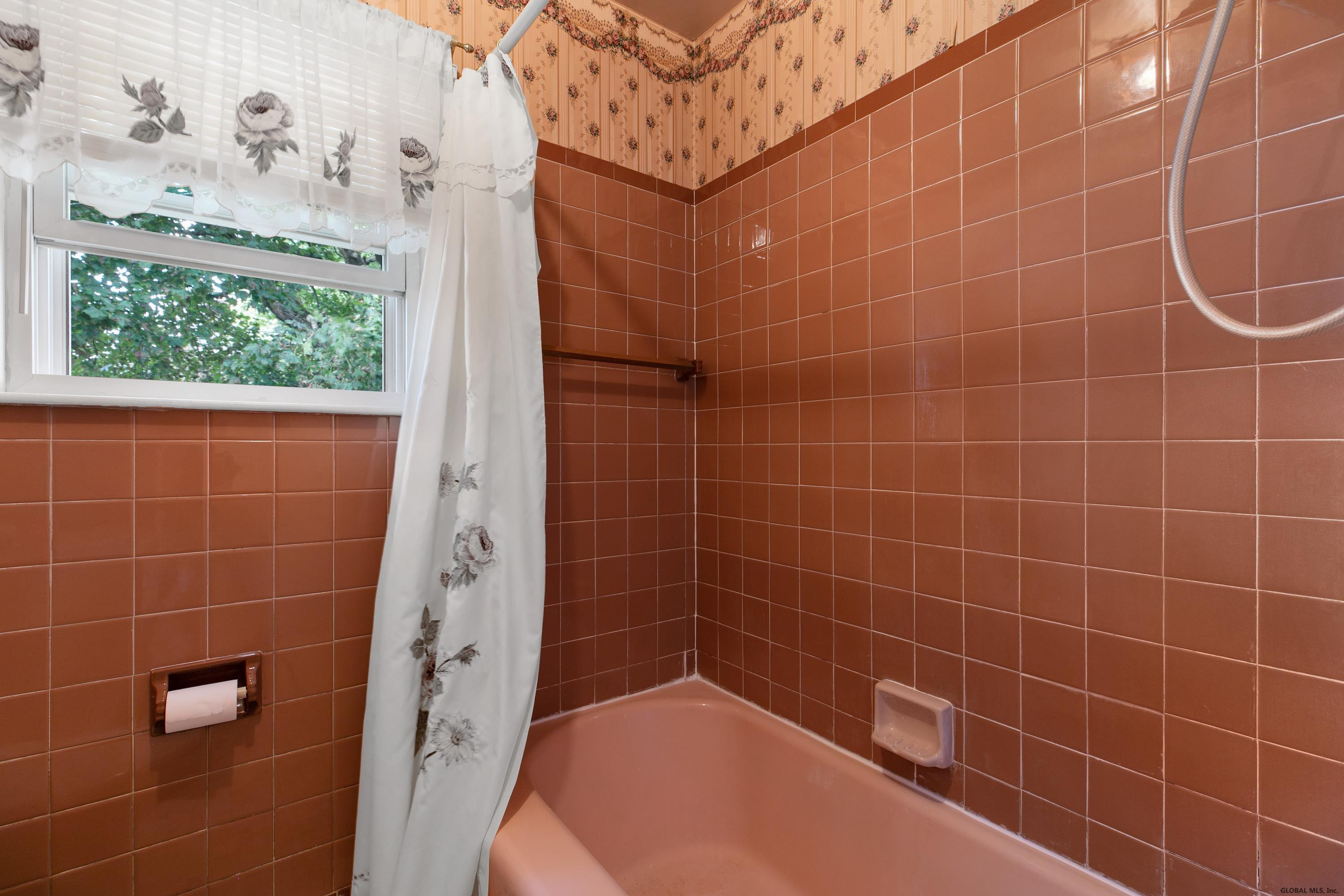 1 Ruth Terrace Albany, NY 12203 - Photo 22 of 37 Photo 22
