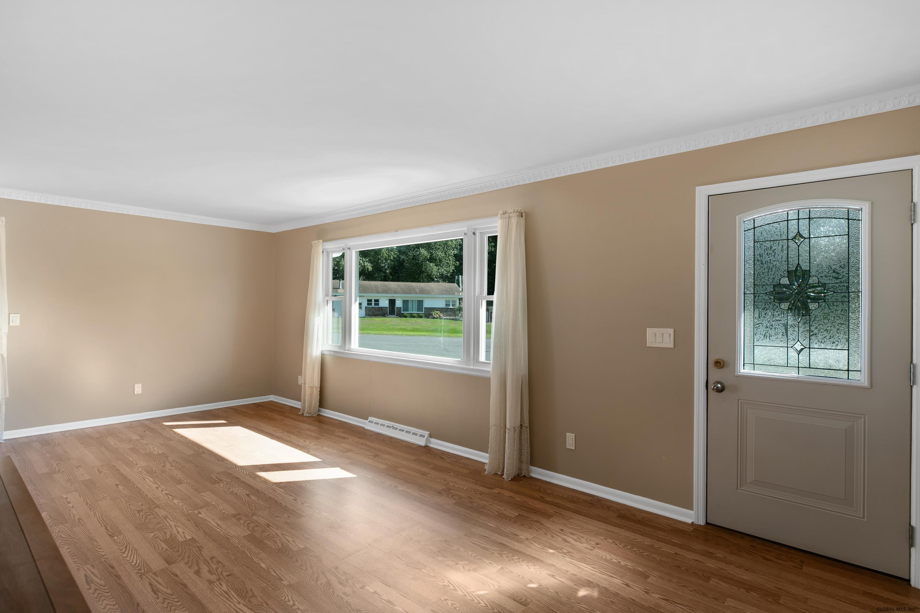 1 Ruth Terrace Albany, NY 12203 - Photo 5 of 37 Photo 5