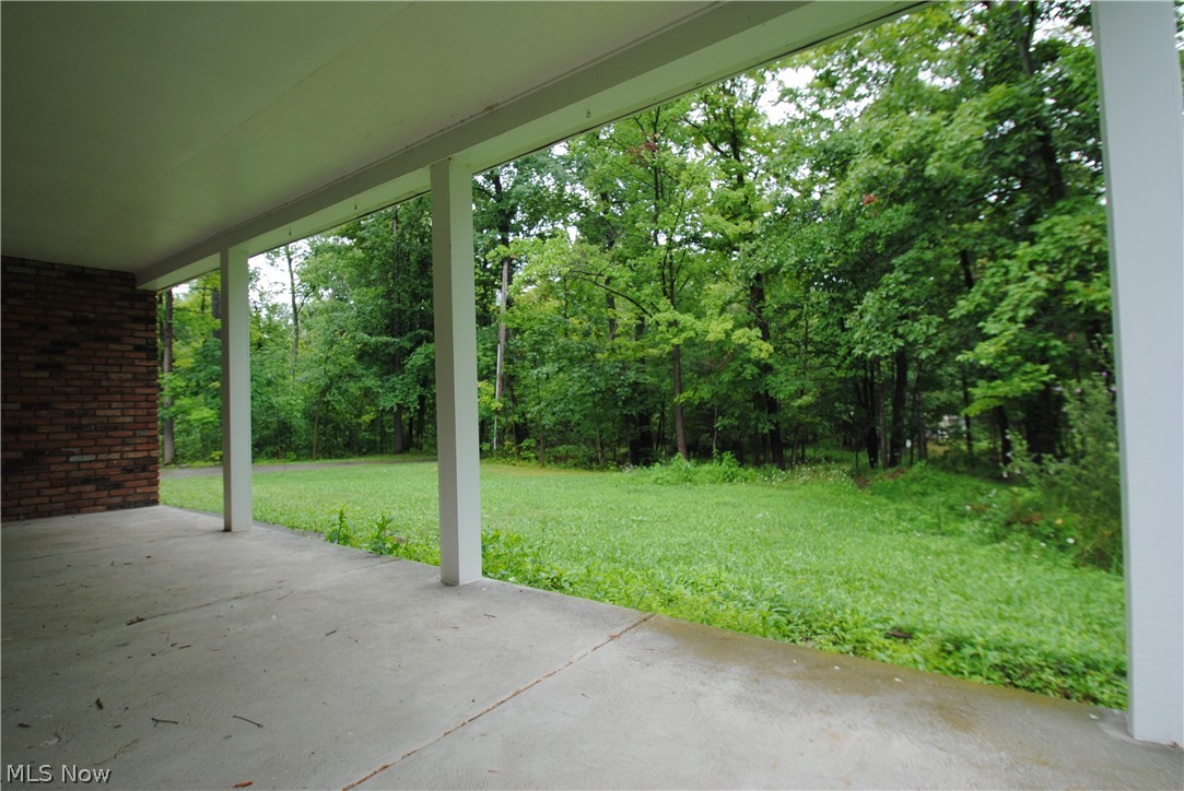19693 Howe Road Strongsville, OH 44136 - Photo 10 of 25
