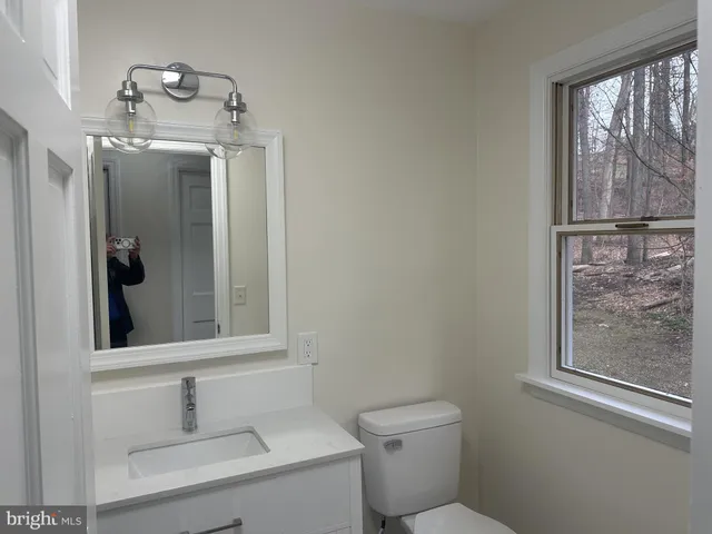 $650,000 | 11 Yorkridge Trail, Hockessin, DE 19707