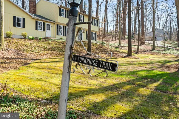 $627,500 | 11 Yorkridge Trail, Hockessin, DE 19707