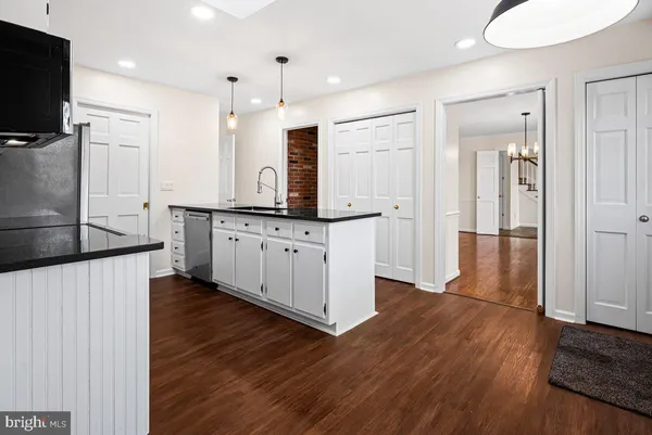 $627,500 | 11 Yorkridge Trail, Hockessin, DE 19707