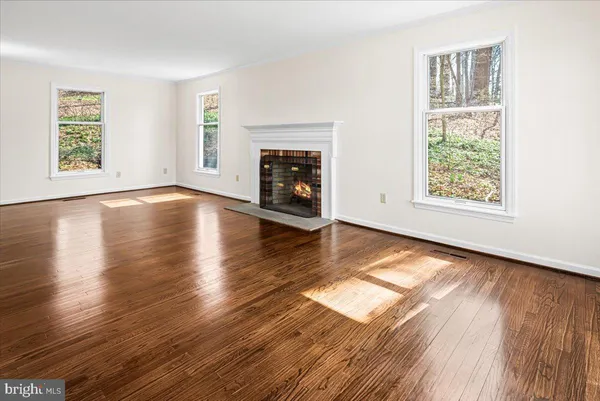 $627,500 | 11 Yorkridge Trail, Hockessin, DE 19707