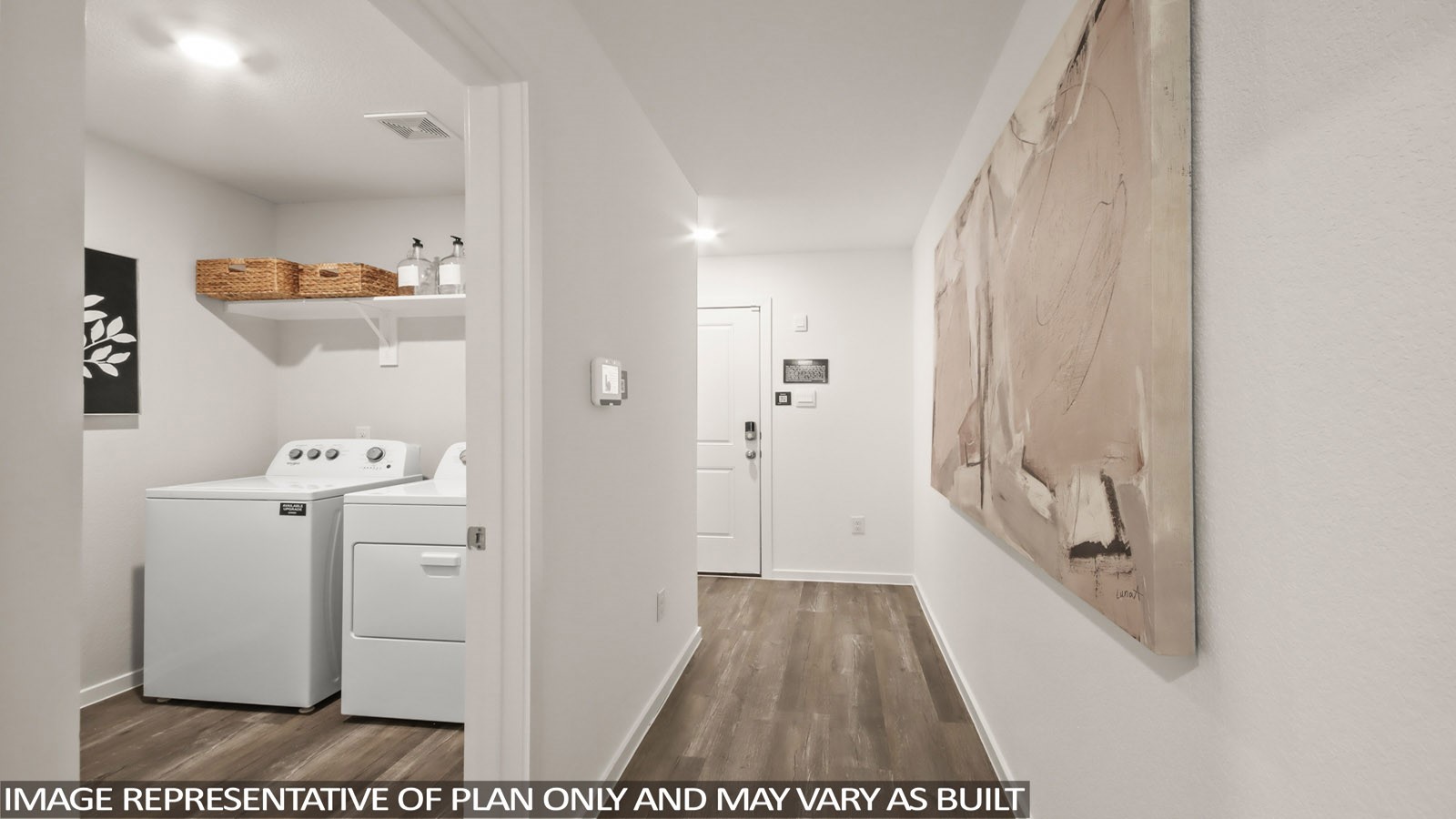 949 Sutherland Falls Street Conroe, TX 77303 - Photo 18 of 30 a view of bathroom with a sink and mirror