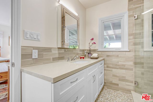 $2,760,000 | 1035 25th Street, Santa Monica, CA 90403