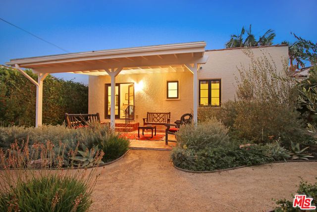 $2,760,000 | 1035 25th Street, Santa Monica, CA 90403